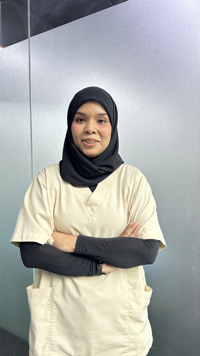 Raja Nazatul Hafizah binti Raja Mokhtar, Lead Physiotherapist at Fisiouzma